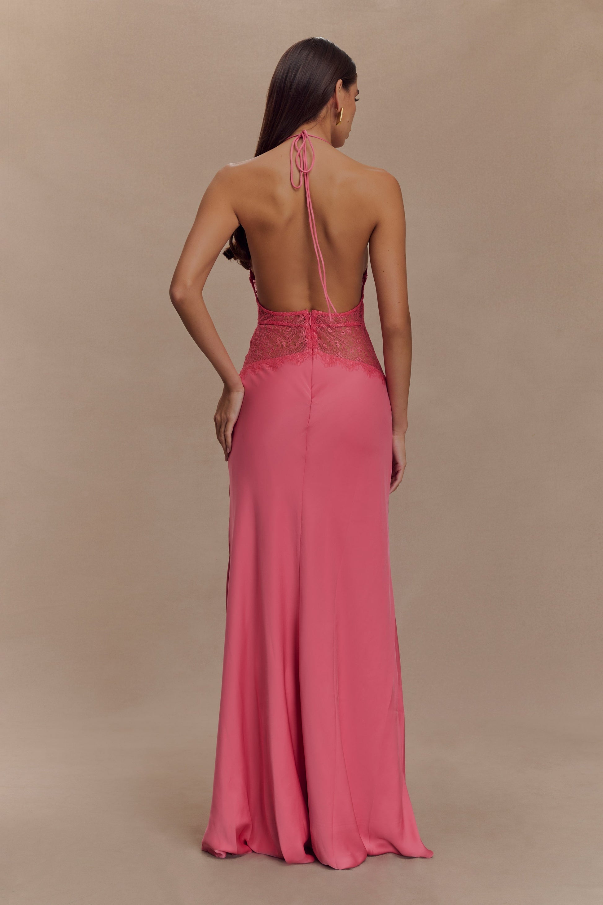 P&R Satin-Spitzen-Maxikleid