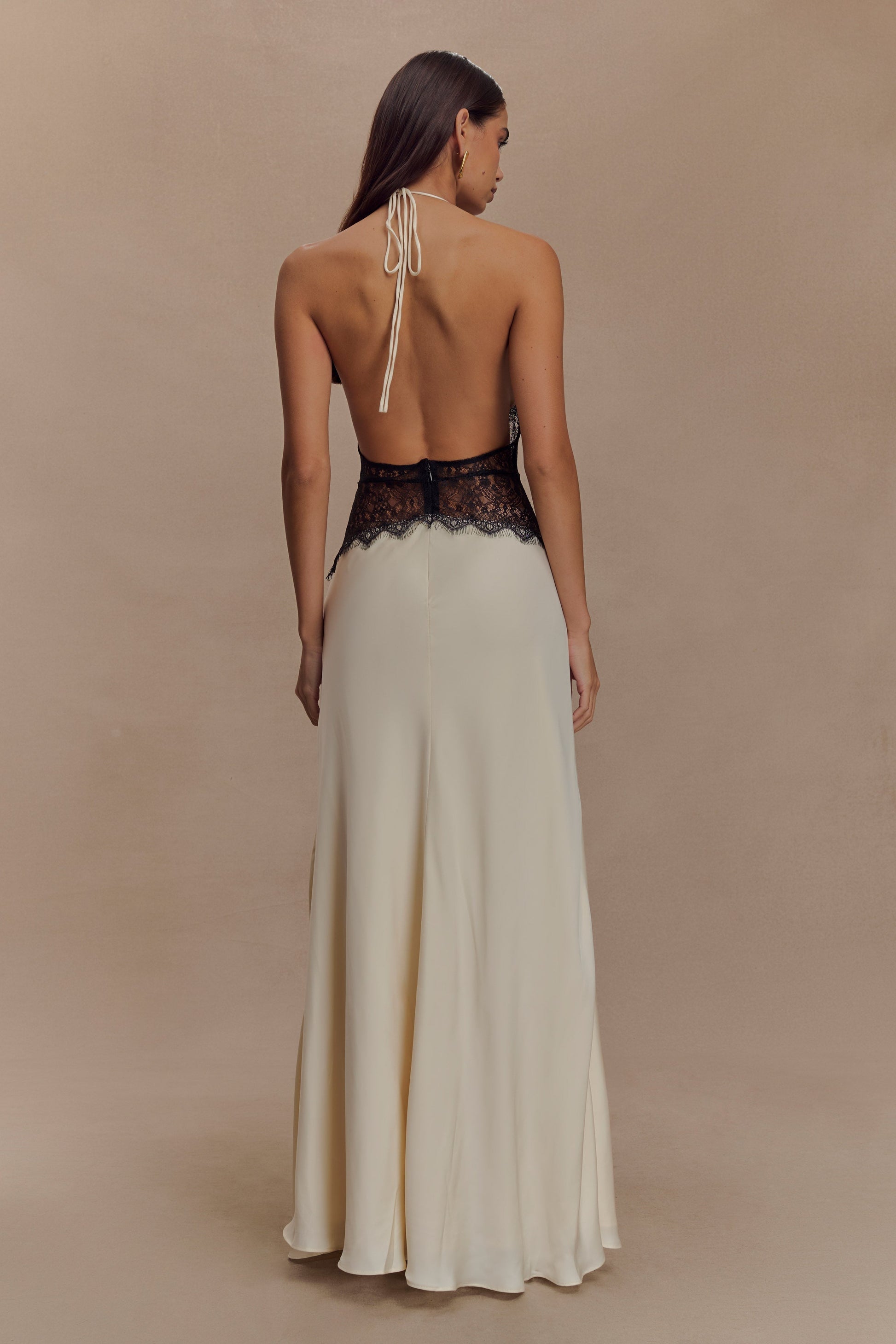 P&R Satin-Spitzen-Maxikleid