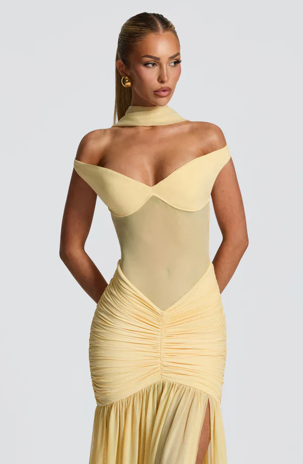 P&R Alaia Kleid